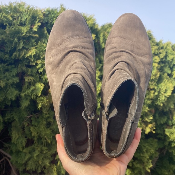 Cobb Hill by New Balance Nicole Stone Tan Leather Ankle Booties Size 9N - Picture 4 of 13